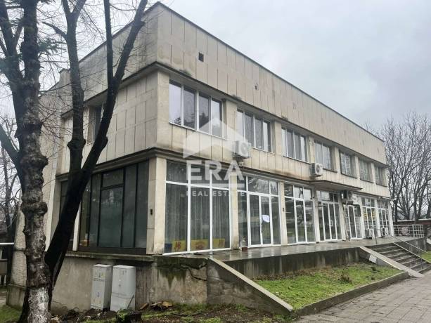ЕКСКЛУЗИВНО! Магазин под НАЕМ в центъра на с. Пиргово, обл. Русе
