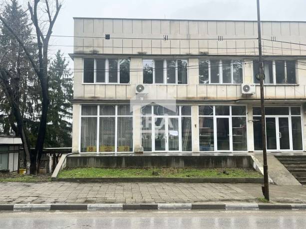 ЕКСКЛУЗИВНО! Магазин под НАЕМ в центъра на с. Пиргово, обл. Русе