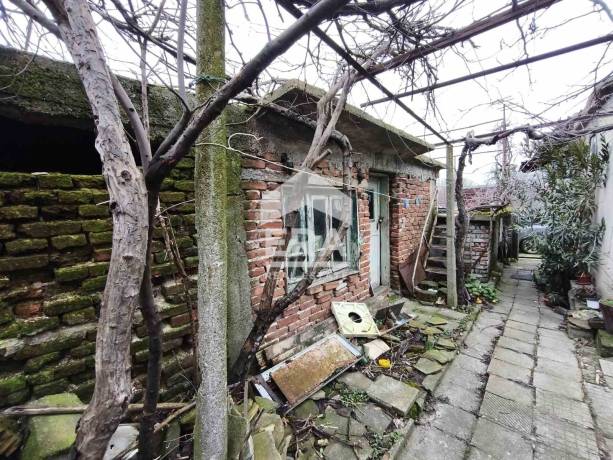 ЕРА МАКС продава къща в кв.Боровец