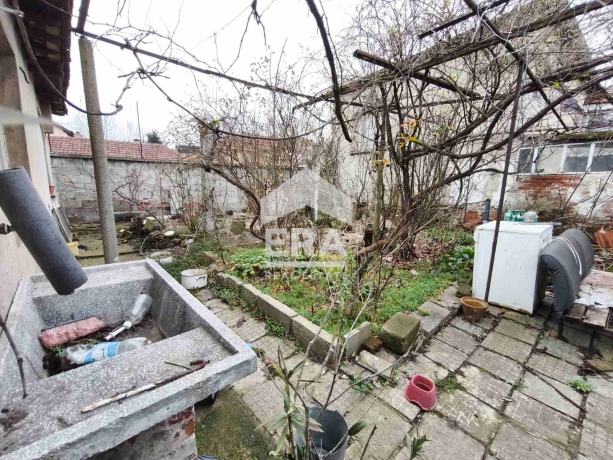 Къща за продажба в кв. Боровец, Ямбол