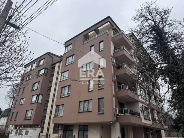 Просторно ателие в кв. Павлово
