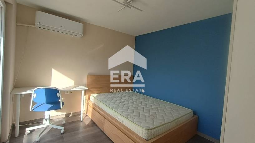 ЕРА Младост ексклузивно продава обзаведен тристаен апартамент в кв. Малинова долина, гр. София