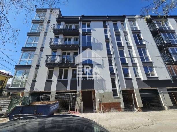 Многостаен апартамент до метростанция "Надежда"!!!