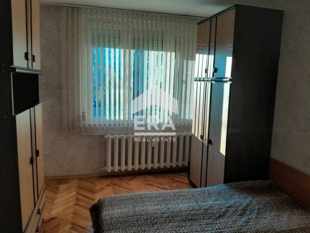 Двустаен апаратамент в кв. Кольо Фичето