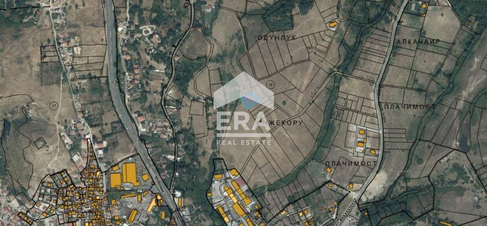 Парцел за продажба