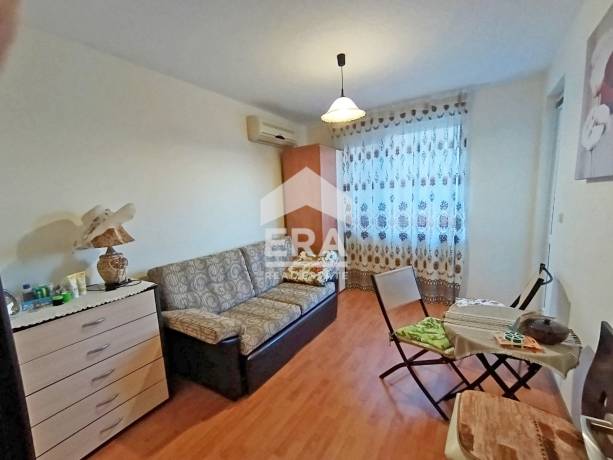 Апартамент с три спални, морска гледка – 50 м от плажа, гр. Поморие