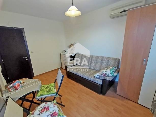 Апартамент с три спални, морска гледка – 50 м от плажа, гр. Поморие
