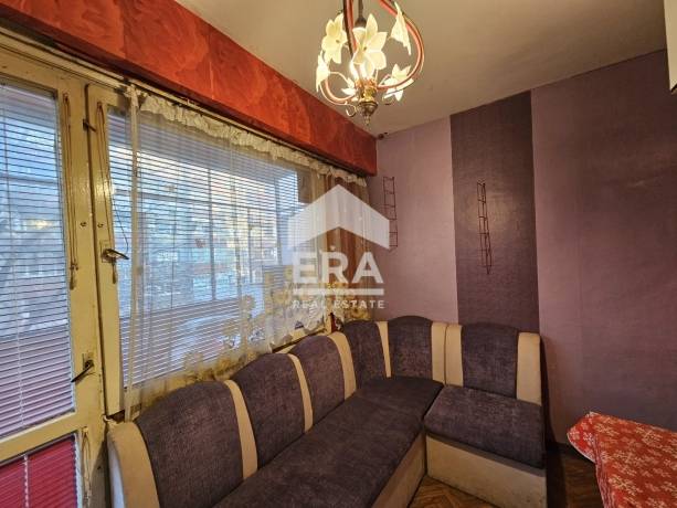 ЕКСКЛУЗИВНО! Двустаен апартамент в кв.Родина 2