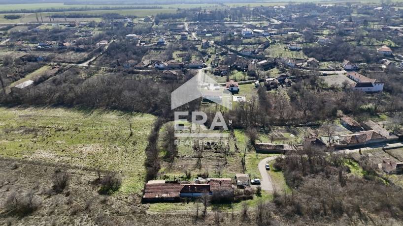 Парцел във високата част на с. Церова кория, общ. В. Търново