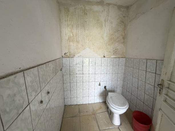 Тристаен апартамент за продажба в кв. Промишлена зона – Изток, Хасково