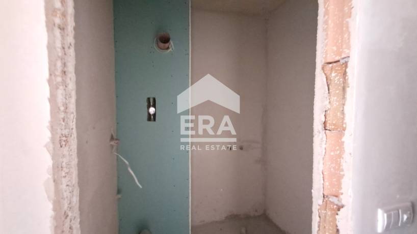 Двустаен апартамент за продажба в кв. Гранд мол Варна, Варна