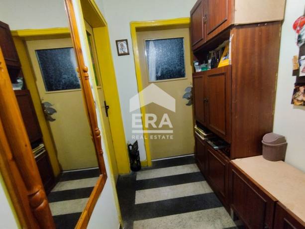 Къща за продажба в кв. Куба, Хасково