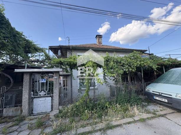 Къща за продажба в с. Поликраище, област Велико Търново