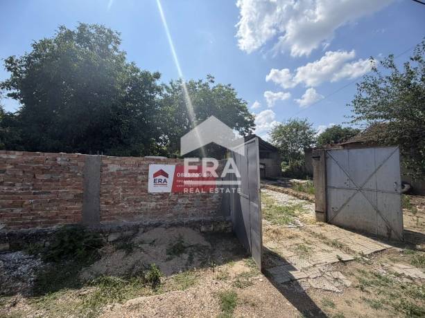 Къща за продажба в с. Поликраище, област Велико Търново