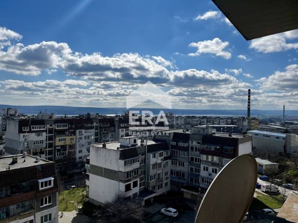 Тристаен панелен апартамент за продажба, в жк Възраждане 4, Варна