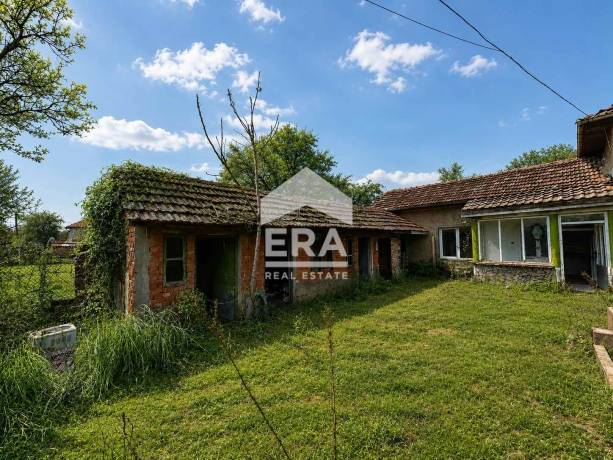 ЕКСКЛУЗИВНО! ЕРА ПЛЕВЕН СИТИ предлага къща за продажба в с. Въбел, общ. Никопол