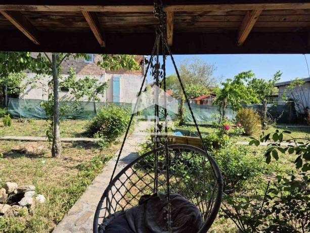 Ново на пазара! Едноетажна КЪЩА в квартал Каменар, гр. Поморие.