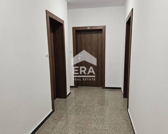 ERA Фамилия продава тристаен апартамент в нова сграда в Овча купел 2
