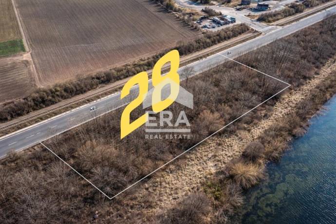 ЕКСКЛУЗИВНО! Поземлен имот за продажба, разположен на главния път Варна – с. Езерово