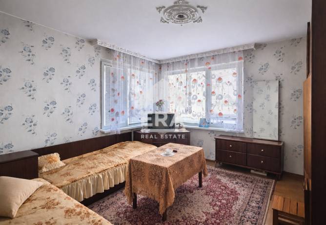 ЕКСКЛУЗИВНО! ЕРА ИмотиТе предлага за продажба ЕТАЖ ОТ КЪЩА, град Търговище, район пазара