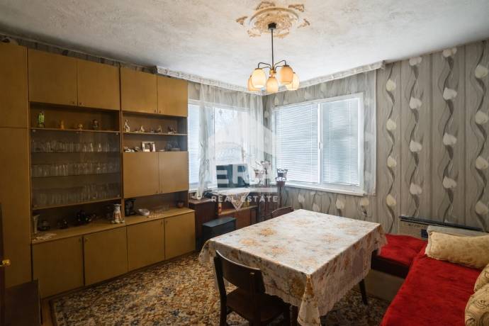 ЕКСКЛУЗИВНО! ЕРА ИмотиТе предлага за продажба ЕТАЖ ОТ КЪЩА, град Търговище, район пазара