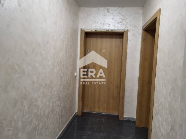 Тристаен апартамент в сграда с акт 16 в кв. "РЕДУТА"