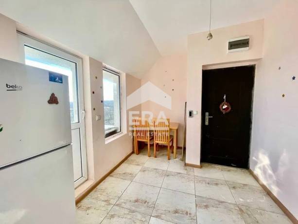 Тристаен апартамент за продажба в кв. Галата, гр. Варна