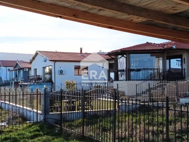 Къща за продажба в гр. Каблешково, област Бургас