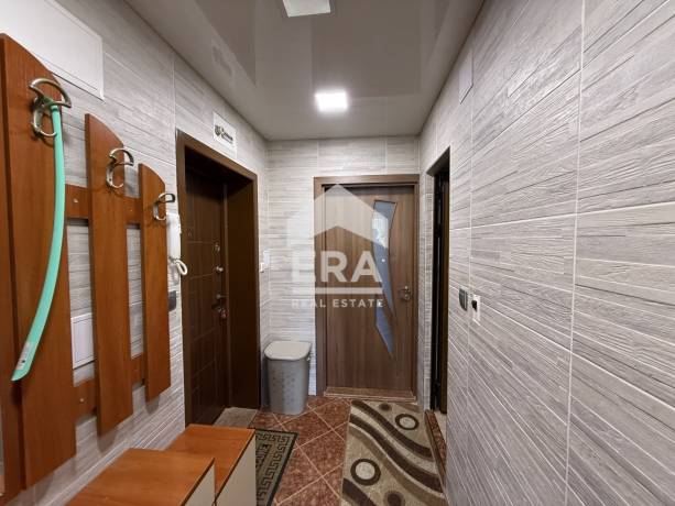 Двустаен апартамент за продажба в кв. Колхозен пазар, Варна