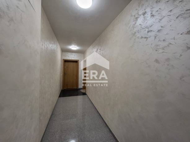 Тристаен апартамент в сграда с акт 16 в кв. "РЕДУТА", София