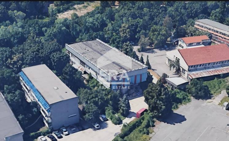 Склад/Промишлена сграда за продажба в ж.к. Сердика, широк Център