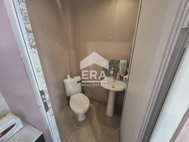 ERA Casa Предлага - ТОП ОФЕРТА! РАЗРАБОТЕН САЛОН ЗА КРАСОТА ПОД НАЕМ – НАПЪЛНО ОБОРУДВАН! ????