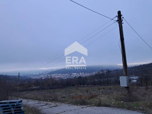 Бизнес имот под наем в гр. Дряново, област Габрово