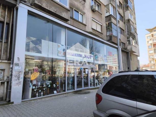 Бизнес имот под наем в Център, Ямбол