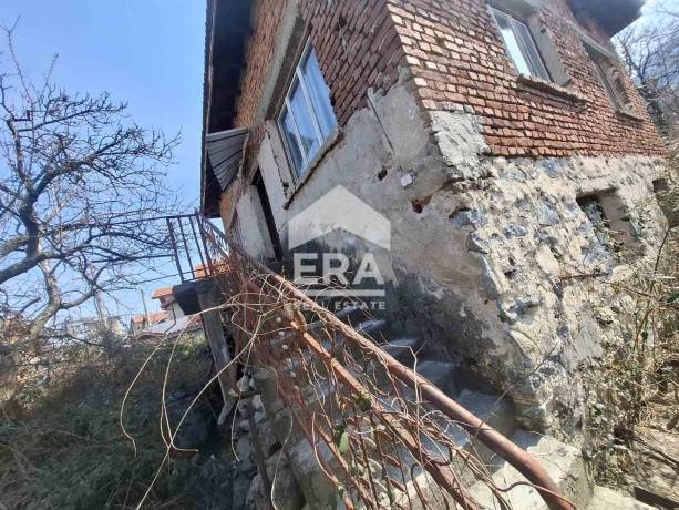 ERA Надежда предлага къща в Сапарева баня