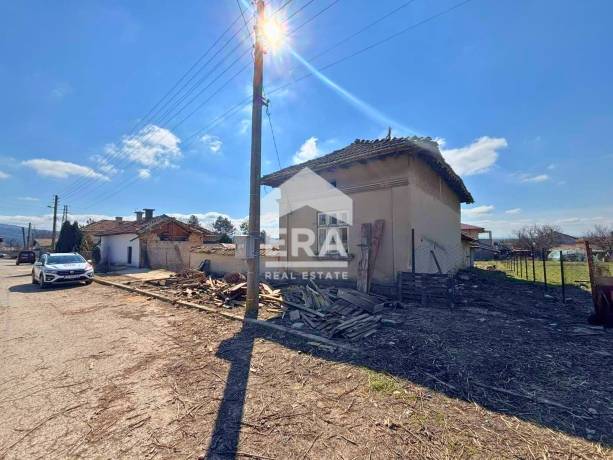 ЕКСКЛУЗИВНО! Къща за продажба в село Мадара, гр. Шумен