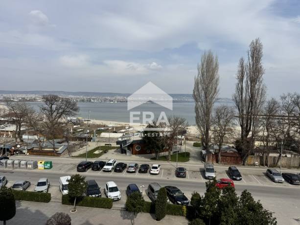 Тристаен обзаведен апартамент за продажба в луксозен апарт комплекс с морска панорама, район Аспарухово, Варна