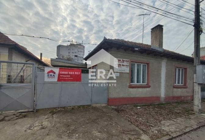 Къща за продажба в Център, Силистра