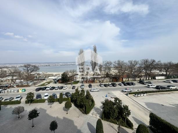 Двустаен обзаведен апартамент за продажба в луксозен апарт комплекс с морска панорама, район Аспарухово, Варна