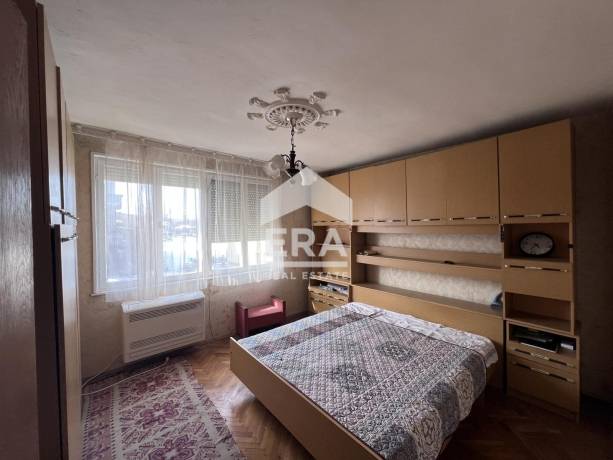 Къща с двор в с. Присово