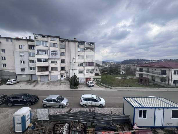 Двустаен апартамент в нова сграда, кв. Зона Б