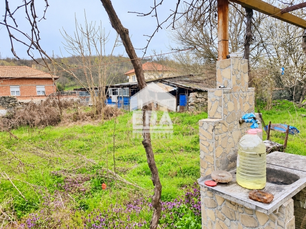 Къща за продажба в с. Гарваново, област Хасково
