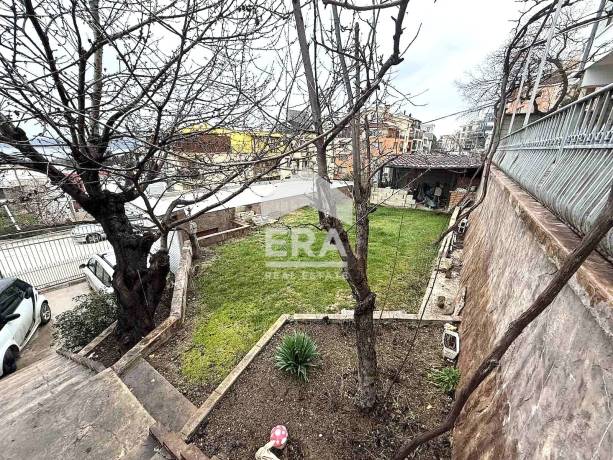 Редова къща за продажба в кв. Бриз, Варна