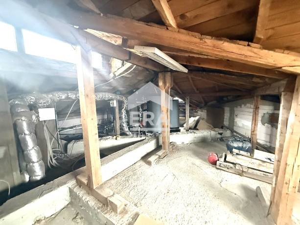 Редова къща за продажба в кв. Бриз, Варна