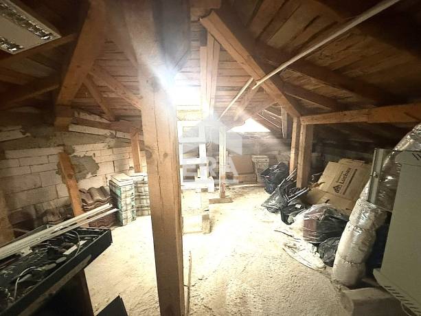 Редова къща за продажба в кв. Бриз, Варна