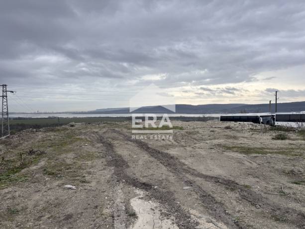 ЕКСКЛУЗИВНО! Парцел за продажба в промишлената зона на с.Тополи, обл. Варна