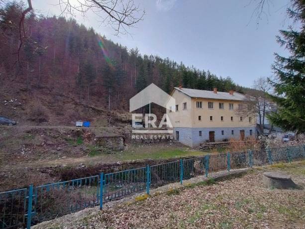 ЕРА Кърджали предлага ЕКСКЛУЗИВНО за продажба имот с НЕВЕРОЯТЕН потенциал в гр. Мадан