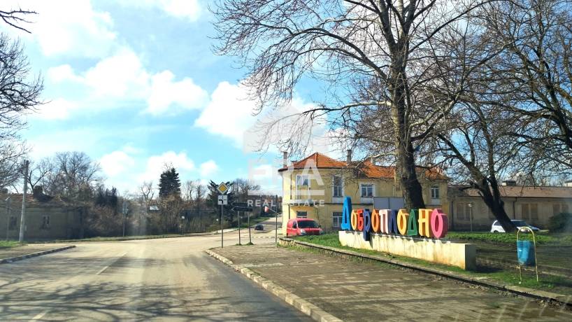 Парцел за продажба в с. Доброплодно, област Варна