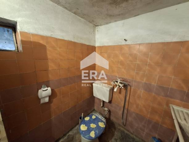 ЕКСКЛУЗИВНО! ЕРА ПЛЕВЕН СИТИ предлага къща за продажба в гр. Долна Митрополия
