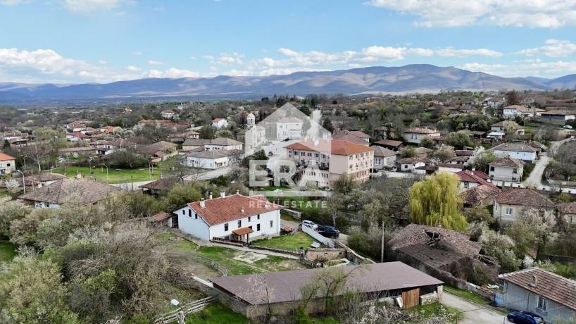 Къща за продажба в с. Церова кория, област Велико Търново